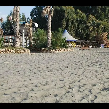 Apartamento Amueblado Estepona-marbella Un Dormitorio, 2 Camas, Sofa Cama Salon, A 1 Km Playa, Cortas Temporadas. * Estepona