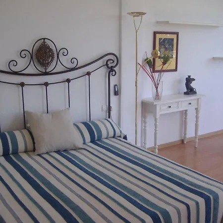 Apartment Apartamento Amueblado Estepona-marbella Un Dormitorio, 2 Camas, Sofa Cama Salon, A 1 Km Playa, Cortas Temporadas. Estepona