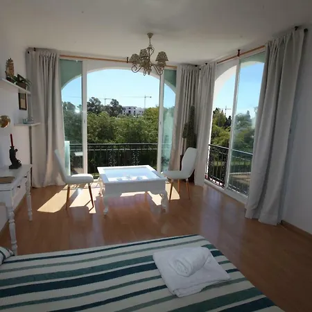 Apartamento Amueblado Estepona-marbella Un Dormitorio, 2 Camas, Sofa Cama Salon, A 1 Km Playa, Cortas Temporadas. * Estepona